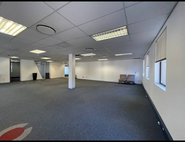332M² OFFICE TO LET IN SANDTON CENTRAL